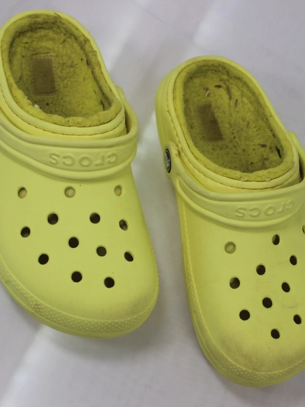 Crocs Yellow Lined Clogs Kids Size J3